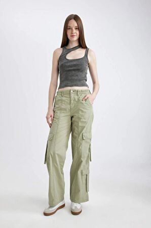 DeFacto Gabardin Pantolon Wide Leg Geniş Bol Paça Kargo Cepli Esnek Belli Düğmeli Standart Boy B7512AX24SPGN1156