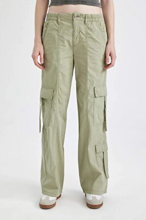 DeFacto Gabardin Pantolon Wide Leg Geniş Bol Paça Kargo Cepli Esnek Belli Düğmeli Standart Boy B7512AX24SPGN1156