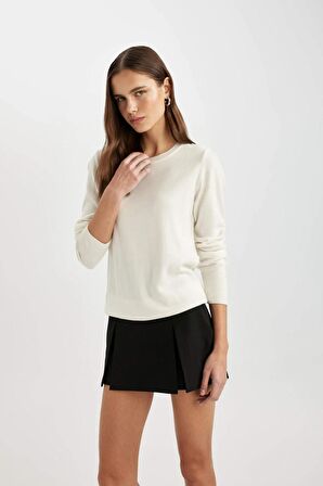 DeFacto Regular Fit Yumuşak Dokulu Bisiklet Yaka Basic Düz Triko Kazak F7091AZ24WNER99