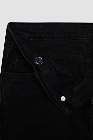 DeFacto Erkek Çocuk Slim Fit Dar Kesim Düz Paça Cepli Siyah Jean Pantolon C3683A824AUNM40