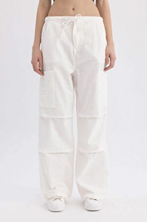 DeFacto Coool Paraşüt Gabardin Pantolon Beli Bağcıklı Cepli Geniş Bol Paça A6975AX24SMWT32
