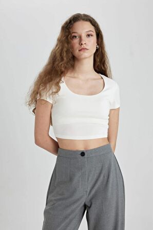 DeFacto Fitted U Yaka Basic Düz Kısa Kollu Tişört C6102AX24SMWT32