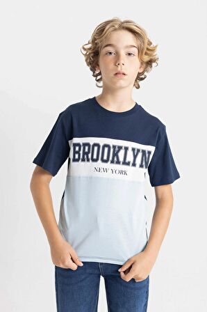 DeFacto Erkek Çocuk Bisiklet Yaka Renk Bloklu Baskılı Kısa Kollu Tişört C4694A824SMNV147