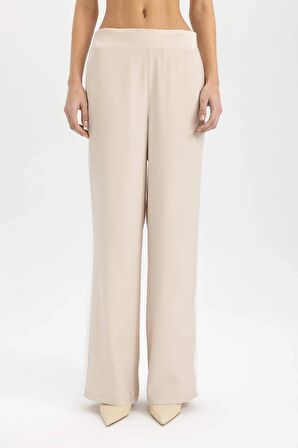 DeFacto Wide Leg Viskon Kumaş Pantolon Geniş Bol Paça Cepli Yüksek Bel Basic Düz Uzun Boy Yan Şerit Detaylı C6276AX24SMBG722