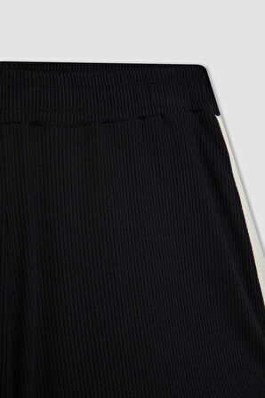 DeFactoFit Sporcu Kısa Paça Şort D4489AX24HSBK81