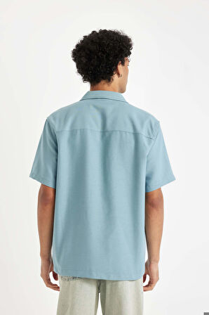 DeFacto Regular Fit Yazlık Apaş Yaka Kısa Kollu Gömlek D8326AX24HSBE299