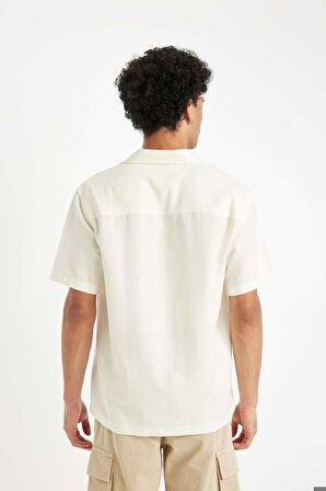 DeFacto Regular Fit Yazlık Apaş Yaka Kısa Kollu Gömlek D8326AX24HSER105