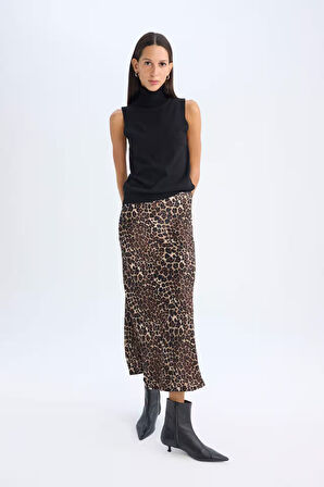 DeFacto A Kesim Leopar Desenli Normal Bel Saten Midi Etek D7648AX24AUBK81