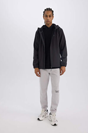 DeFactoFit Su İtici Regular Fit Kapüşonlu Fermuarlı Softshell Mont D6178AX25SPAR220