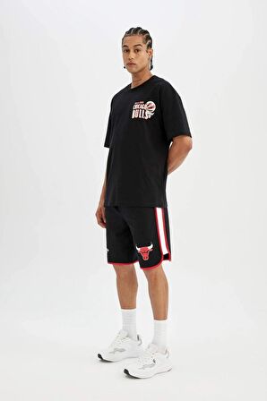DeFactoFit NBA Chicago Bulls Standart Fit Cepli Bermuda Şort A3822AX24SMBK81