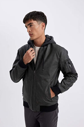 Slim Fit Kapüşonlu Suni Deri Mont