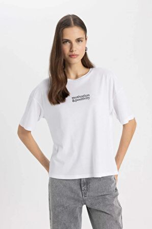 DeFacto Relax Fit Bisiklet Yaka Baskılı Kısa Kollu Tişört C7722AX24SMWT36