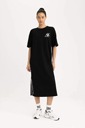 DeFactoFit NBA Los Angeles Lakers Oversize Geniş Kalıp Pike Midi Elbise B9962AX24SMBK81