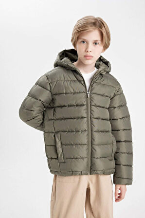 DeFacto Erkek Çocuk Su İtici Kapüşonlu Basic Düz Şişme Mont A1875A824AUKH210