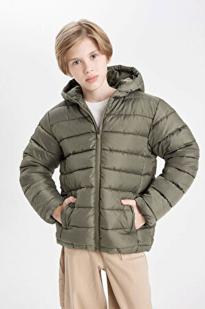 DeFacto Erkek Çocuk Su İtici Kapüşonlu Basic Düz Şişme Mont A1875A824AUKH210