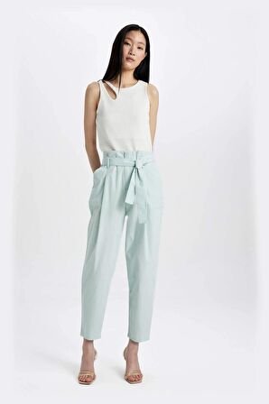 DeFacto Gabardin Kumaş Pantolon Paperbag Cepli Yüksek Bel Kısa Paça Bilek Boy C7534AX24SMGN1114