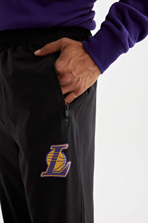 DeFactoFit NBA Los Angeles Lakers Dokuma Jogger Eşofman Altı Slim Fit Dar Kesim Cepli Ekstra Dar Paça D5647AX24AUBK81