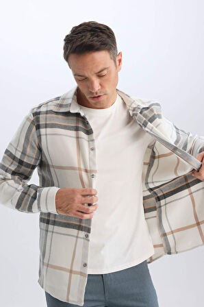 DeFacto Regular Fit Polo Yaka Pamuklu Kareli Uzun Kollu Gömlek D7559AX24AUER103