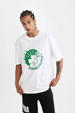 DeFactoFit NBA Boston Celtics Oversize Geniş Kalıp Bisiklet Yaka Baskılı Pamuklu Kısa Kollu Tişört T3098AZ24AUWT34