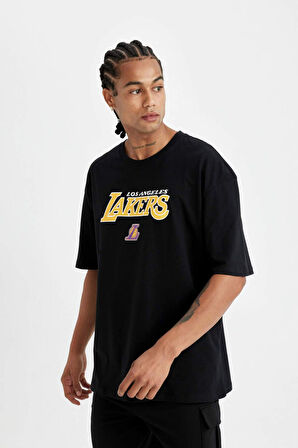 DeFactoFit NBA Los Angeles Lakers Oversize Geniş Kalıp Bisiklet Yaka Kısa Kollu Tişört T7062AZ24AUBK27