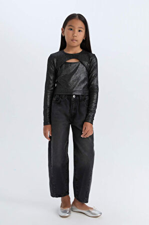 DeFacto Kız Çocuk Slim Fit Dar Kesim Bisiklet Yaka Parlak Kumaş Fitilli Kaşkorse Uzun Kollu Tişört D5419A824WNBK81