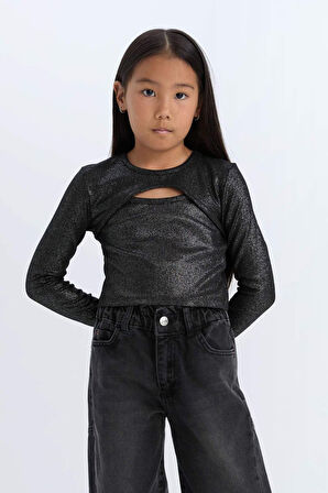 DeFacto Kız Çocuk Slim Fit Dar Kesim Bisiklet Yaka Parlak Kumaş Fitilli Kaşkorse Uzun Kollu Tişört D5419A824WNBK81