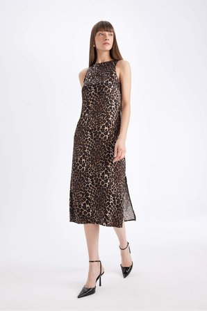DeFacto Yuvarlak Yaka Leopar Desenli Saten Kolsuz Midi Abiye Elbise D7593AX24AUBK81