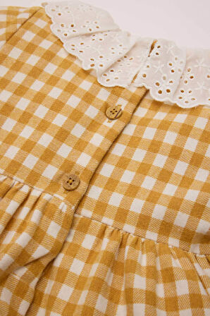 DeFacto Kız Bebek Dantel Yaka Uzun Kollu Kareli Elbise D8461A5NSYL184