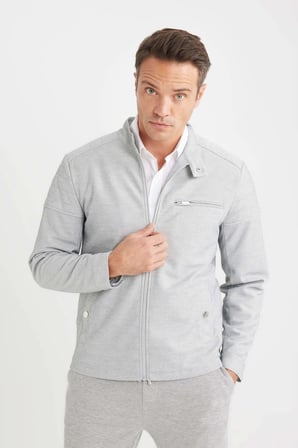DeFacto Slim Fit Dar Kesim Dik Yaka Astarlı Fermuarlı Cepli Mevsimlik Baharlık Mont D7534AX25SPGR221