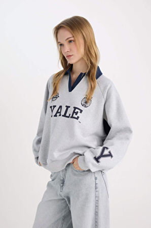 DeFacto Yale University Oversize Geniş Kalıp Polo Yaka Baskılı Kalın Sweatshirt D7001AX24WNGR256