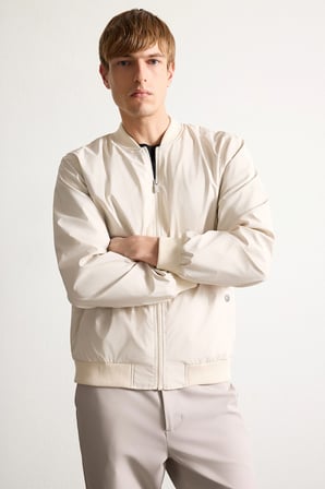 DeFacto Su İtici Slim Fit Bomber Kolej Yaka Fermuarlı Çift Cepli Mevsimlik Mont D7319AX25SPER140