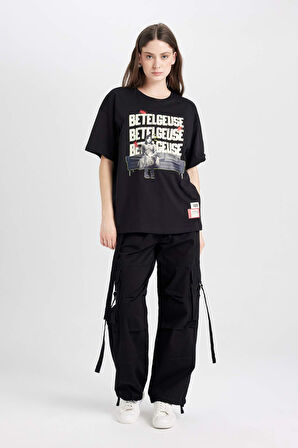 DeFacto Coool Beetlejuice Oversize Geniş Kalıp Bisiklet Yaka Baskılı Kısa Kollu Tişört D8093AX24AUBK81