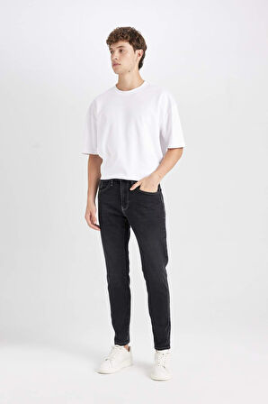 Slim Tapered Fit Dar Kalıp Normal Bel Daralan Paça Jean Pantolon