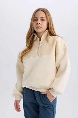 DeFacto Kız Çocuk Oversize Geniş Kalıp Yarım Fermuarlı Basic Düz İçi Yumuşak Tüylü Sweatshirt D6184A824WNBG734