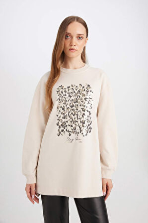 DeFacto Relax Fit Bisiklet Yaka Parlak Baskılı İçi Yumuşak Tüylü İnce Sweatshirt Tunik D7445AX24WNBG350