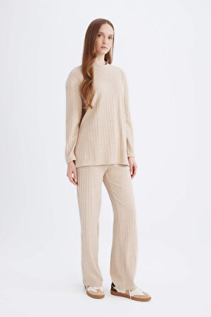 DeFacto Regular Beli Lastikli Basic Düz Fit Fitilli Kaşkorse Geniş Paça Pantolon D7437AX24WNBG775