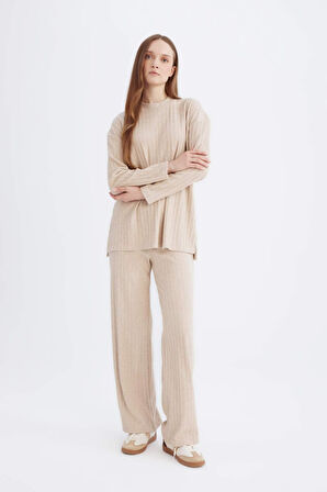 DeFacto Regular Beli Lastikli Basic Düz Fit Fitilli Kaşkorse Geniş Paça Pantolon D7437AX24WNBG775