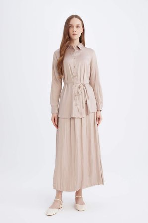 DeFacto Relax Fit Basıc Saten Beli Bağcıklı Gömlek Tunik D7202AX24WNBG705