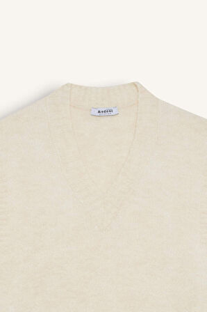 DeFacto Relax Fit Yarım Balıkçı Yaka Basic Düz Triko Süveter D7489AX24WNER100