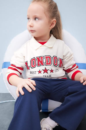 DeFacto Kız Bebek 2'li Takım Polo Yaka Baskılı Sweatshirt Beli Lastikli Geniş Bol Paça Eşofman Altı D7874A525SPER233