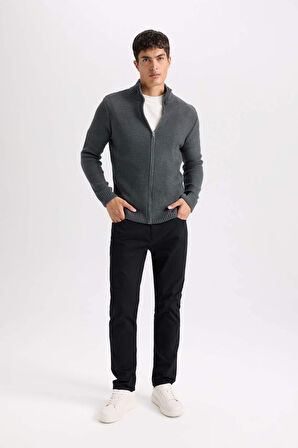 DeFacto Yazlık Gabardin Chino Kanvas Pantolon Slim Fit Dar Kesim Dar Paça Cepli B2089AX25SPBK81