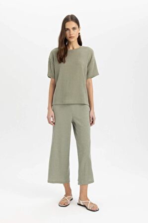 DeFacto 	Wide Leg Geniş Bol Paça Normal Bel Bürümcük Kapri Pantolon C4329AX24SPKH418