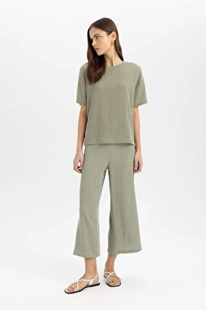 DeFacto 	Wide Leg Geniş Bol Paça Normal Bel Bürümcük Kapri Pantolon C4329AX24SPKH418