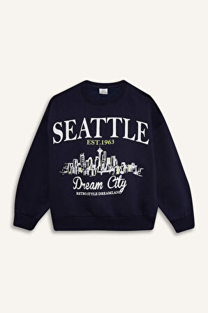 DeFacto Kız Çocuk Relax Fit Bisiklet Yaka Baskılı Sweatshirt D4384A824WNNV241