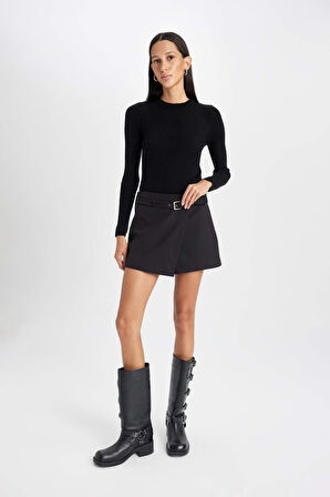 DeFacto A Kesim Yüksek Bel Kemerli Asimetrik Şort Etek D6448AX24HSBK81