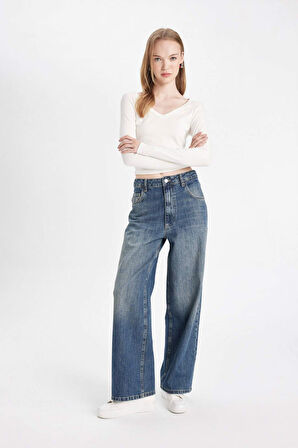 DeFacto Baggy Fit Yüksek Bel Katlamalı Paça Bilek Boy Yıkamalı Jean Pantolon D5441AX24AUNM34