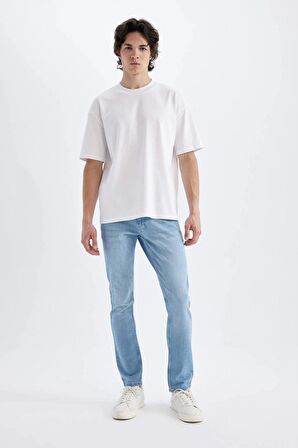 DeFacto Pedro Slim Fit Dar Kalıp Normal Bel Dar Paça Jean Pantolon D4466AX24HSNM39