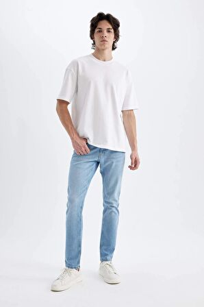 DeFacto Pedro Slim Fit Dar Kalıp Normal Bel Dar Paça Jean Pantolon D4466AX24HSNM39