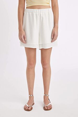 DeFacto Regular Fit Normal Bel Kısa Paça Keten Karışımlı Beyaz Şort D3989AX24HSWT32