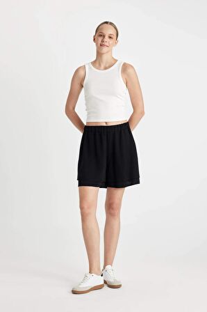 DeFacto Regular Fit Normal Bel Kısa Paça Keten Karışımlı Siyah Şort D3989AX24HSBK81